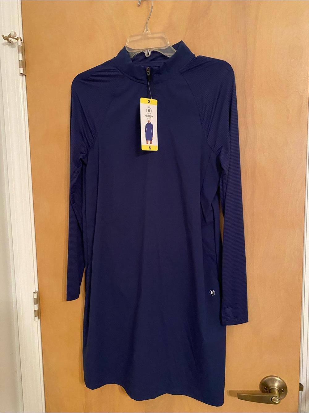 NWT Hurley  Long Sleeve Zip-Front Dress Size Small